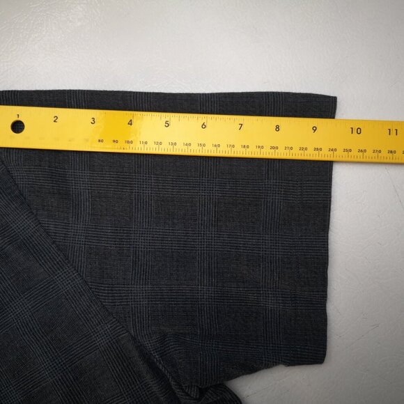 Banana Republic Men's Size Large Dark Grey Plaid Short Sleeve Polo Shirt - Picture 8 of 9